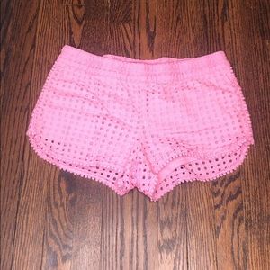 Lilly Pulitzer Shorts pink size medium